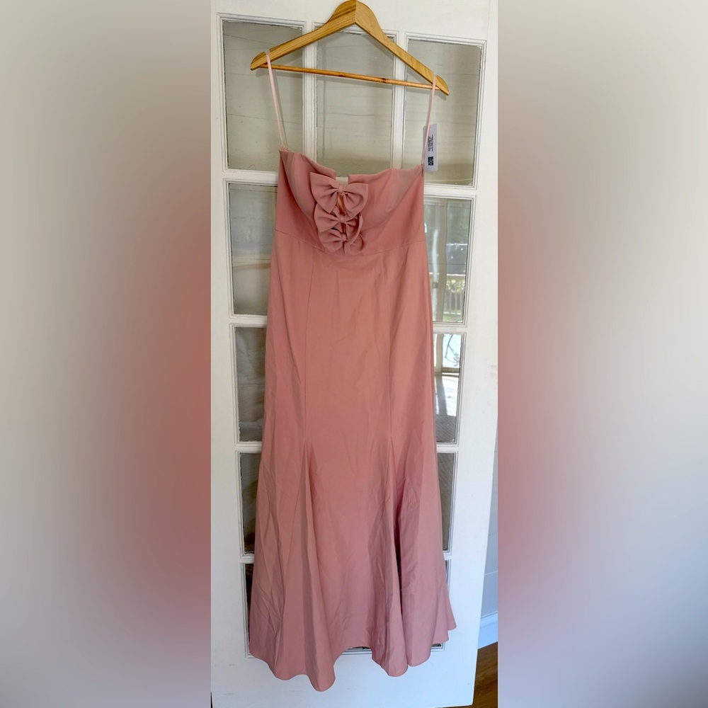 Revelry Colette Crepe Dress Petal Pink Size